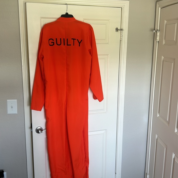 Men’s Prisoner Costume - Picture 2 of 3